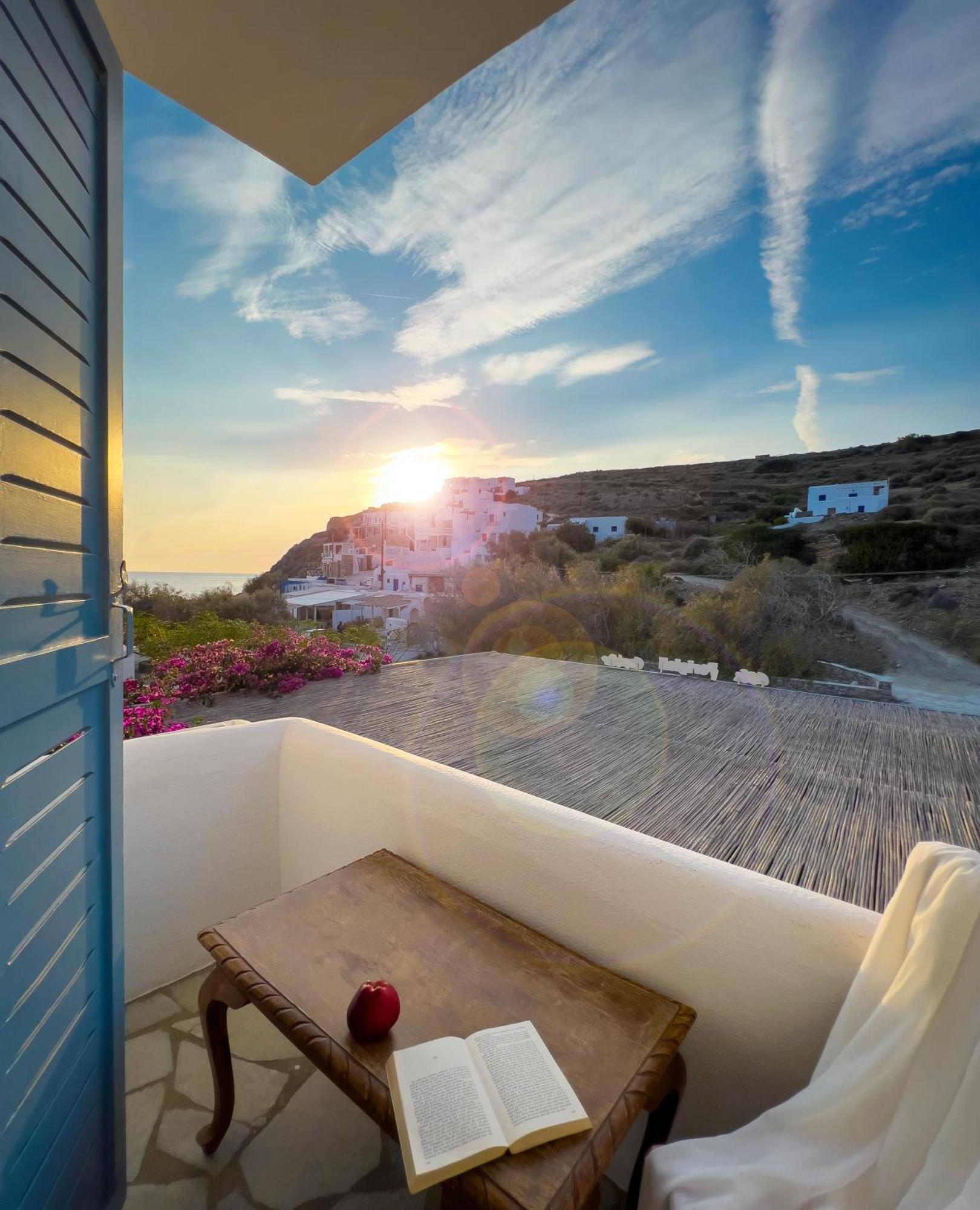 Perigiali Rooms & Apartments Folegandros Agali Esterno foto