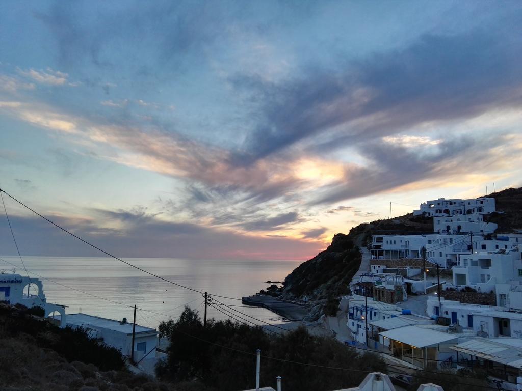 Perigiali Rooms & Apartments Folegandros Agali Esterno foto